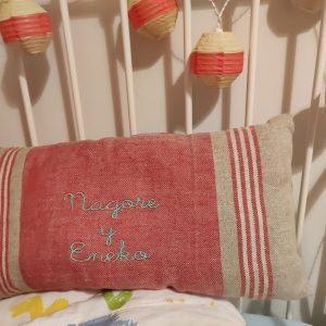 Almohada de lino para uso infantil
